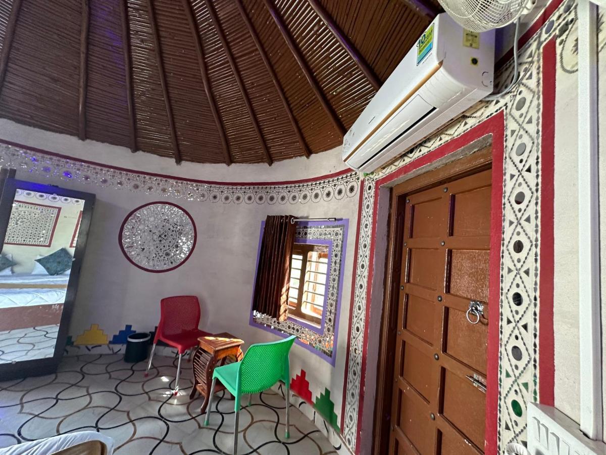 Modhera Sunrise Resort - Tents Bhungas Jungle Restaurants & Candlelight Dining Kalri Exterior photo