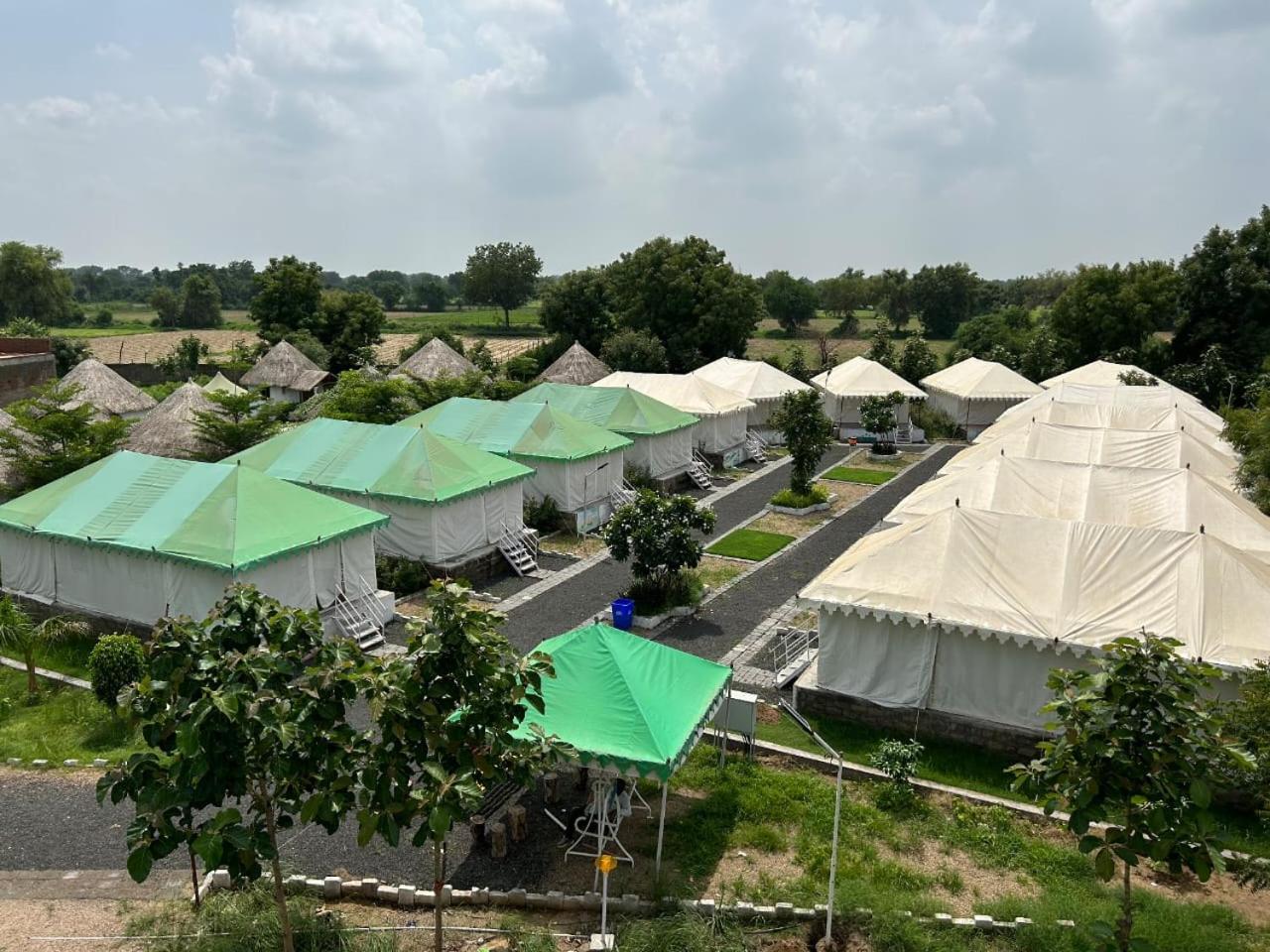 Modhera Sunrise Resort - Tents Bhungas Jungle Restaurants & Candlelight Dining Kalri Exterior photo