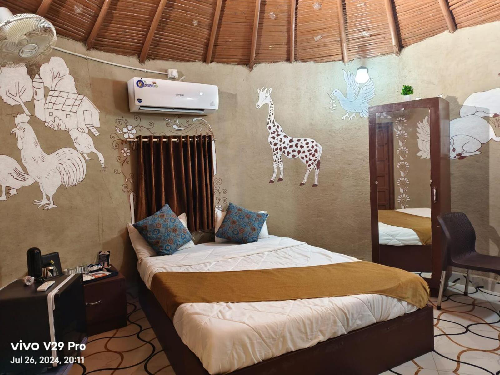 Modhera Sunrise Resort - Tents Bhungas Jungle Restaurants & Candlelight Dining Kalri Exterior photo